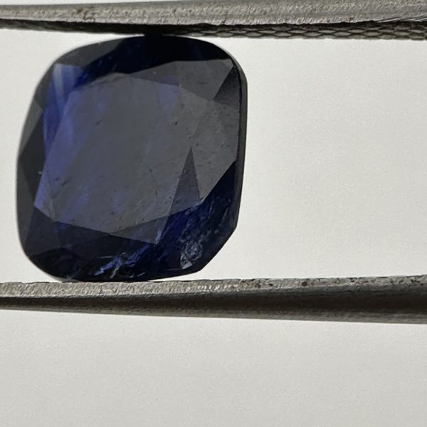 Dark Blue Sapphire, 3.08 ct